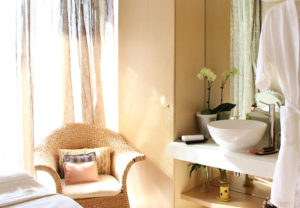 luxurious-singapore-spa-room